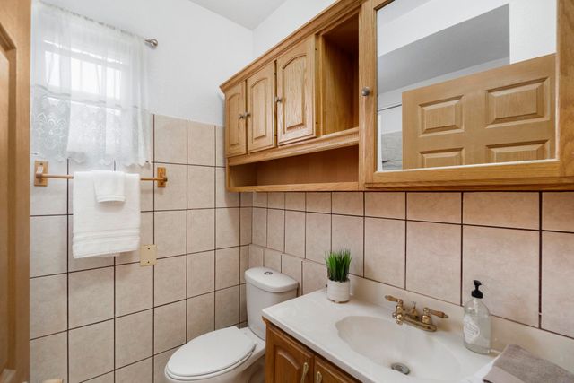 1535 Hawthorne Avenue, Waterloo, IA 50702