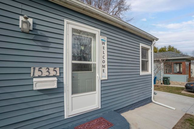 1535 Hawthorne Avenue, Waterloo, IA 50702