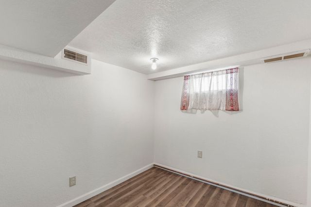 1535 Hawthorne Avenue, Waterloo, IA 50702