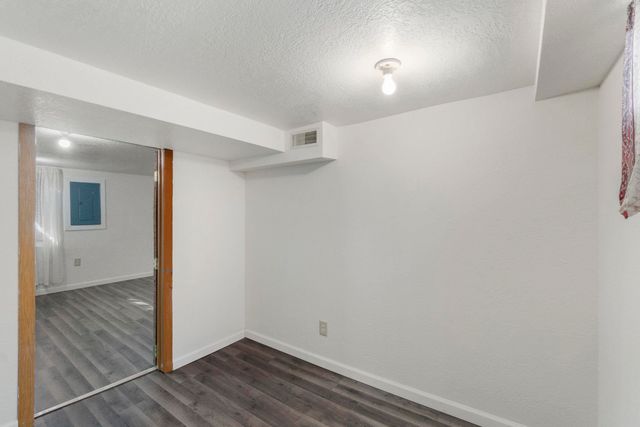 1535 Hawthorne Avenue, Waterloo, IA 50702