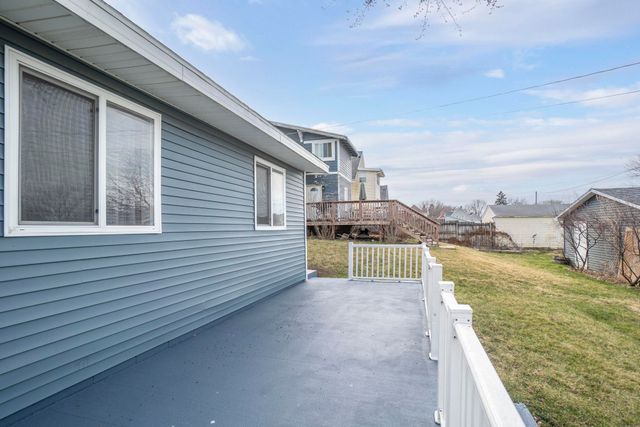 1535 Hawthorne Avenue, Waterloo, IA 50702