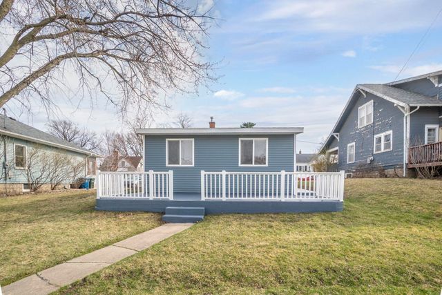 1535 Hawthorne Avenue, Waterloo, IA 50702