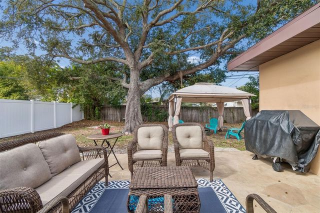 1234 FORREST HILL DRIVE, Clearwater, FL 33756