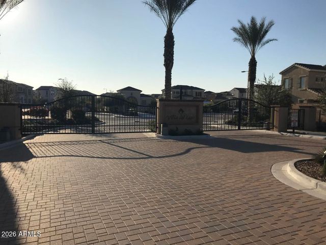 1940 W YELLOWSTONE Way, Chandler, AZ 85248