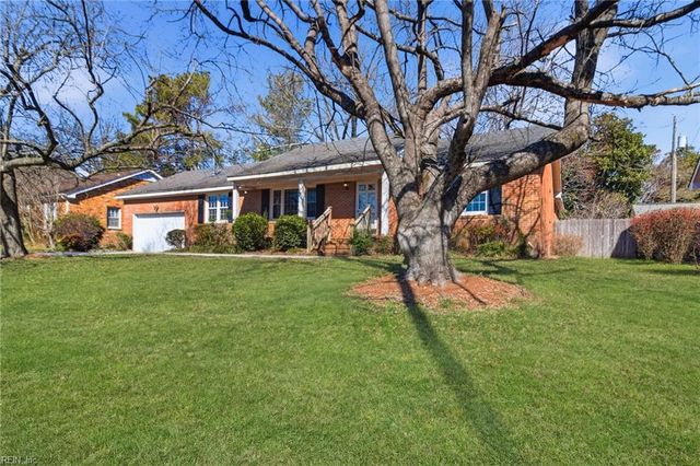 5228 Baptist CIR, Virginia Beach, VA 23464