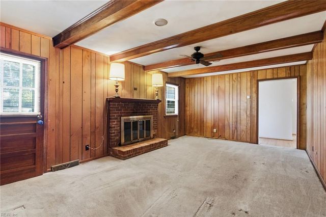 5228 Baptist CIR, Virginia Beach, VA 23464