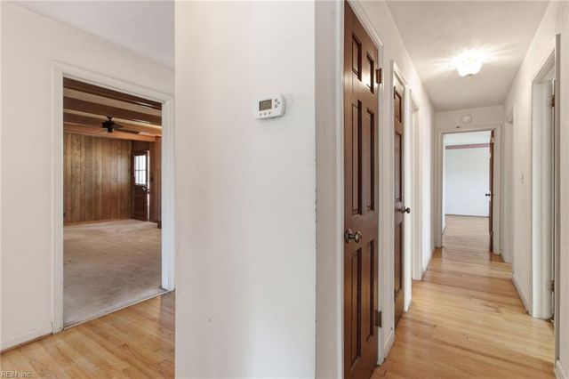 5228 Baptist CIR, Virginia Beach, VA 23464