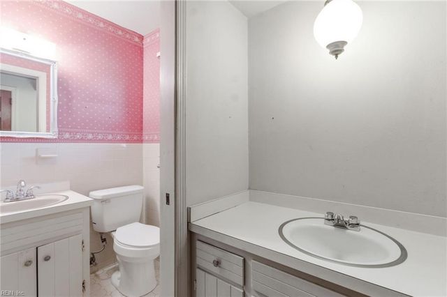 5228 Baptist CIR, Virginia Beach, VA 23464