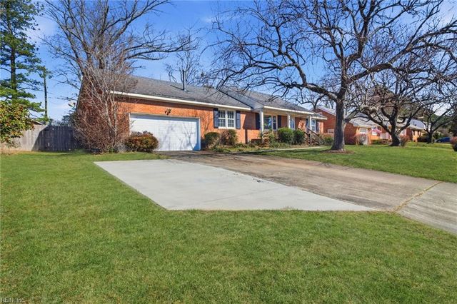 5228 Baptist CIR, Virginia Beach, VA 23464