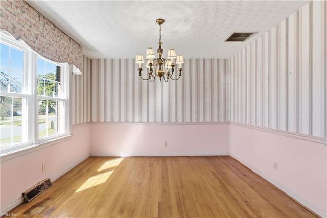 5228 Baptist CIR, Virginia Beach, VA 23464