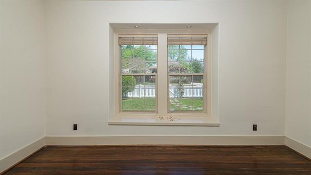 722 E 25th Street, Houston, TX 77008