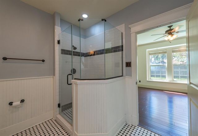 722 E 25th Street, Houston, TX 77008