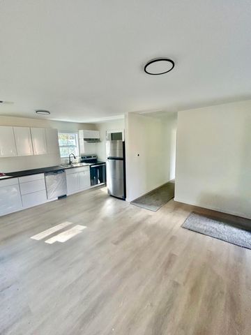 285 Koger Drive, Reevesville, SC 29471