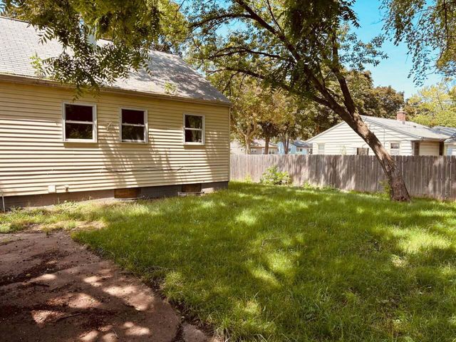 5482 N 58th STREET, Milwaukee, WI 53218