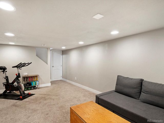 2959 S Delaware Street, Englewood, CO 80110