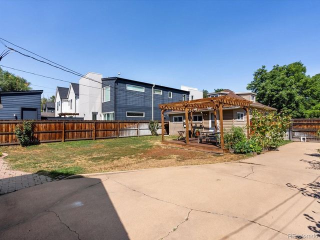 2959 S Delaware Street, Englewood, CO 80110