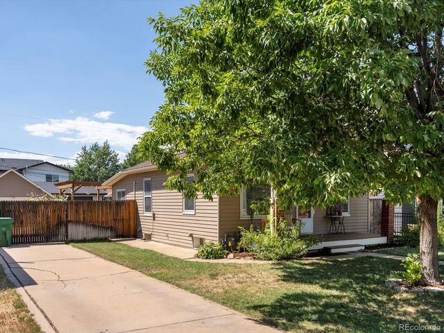 2959 S Delaware Street, Englewood, CO 80110