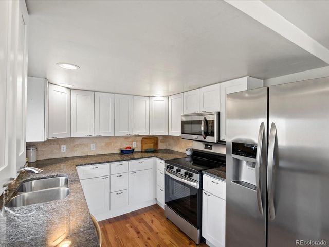 2959 S Delaware Street, Englewood, CO 80110