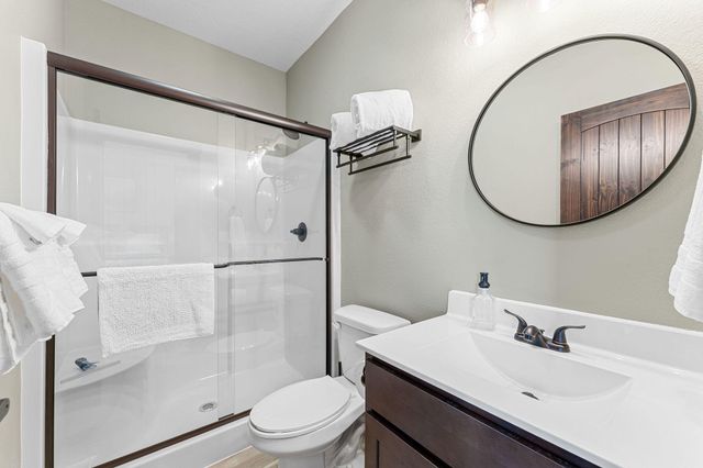 354 Settlers Cove, Kimberling City, MO 65686