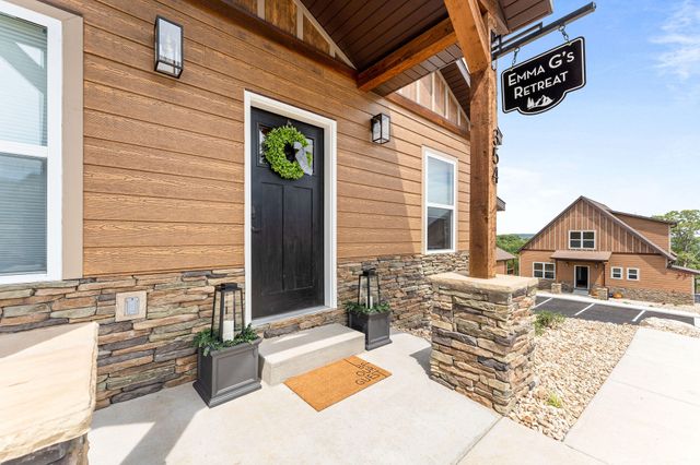 354 Settlers Cove, Kimberling City, MO 65686