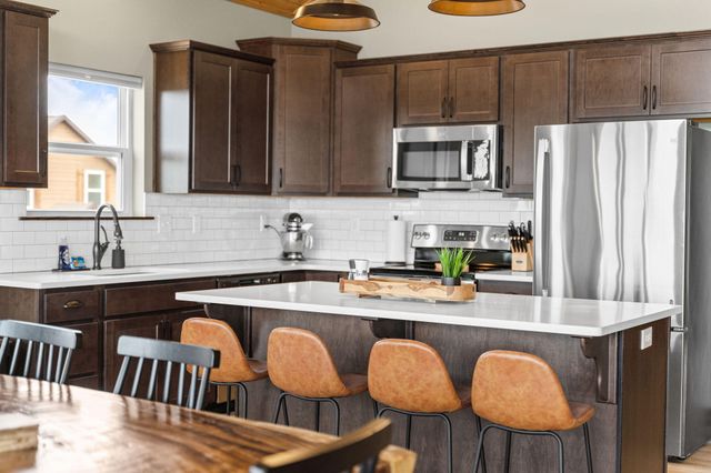 354 Settlers Cove, Kimberling City, MO 65686