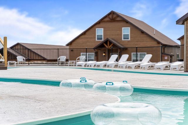 354 Settlers Cove, Kimberling City, MO 65686