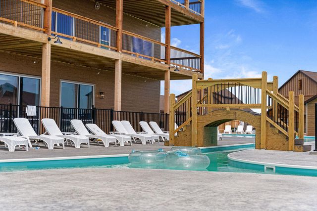 354 Settlers Cove, Kimberling City, MO 65686