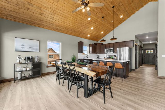 354 Settlers Cove, Kimberling City, MO 65686