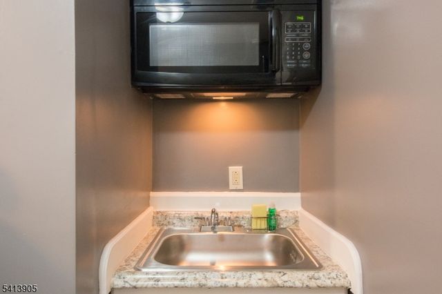 197 Park Pl, Irvington Twp., NJ 07111