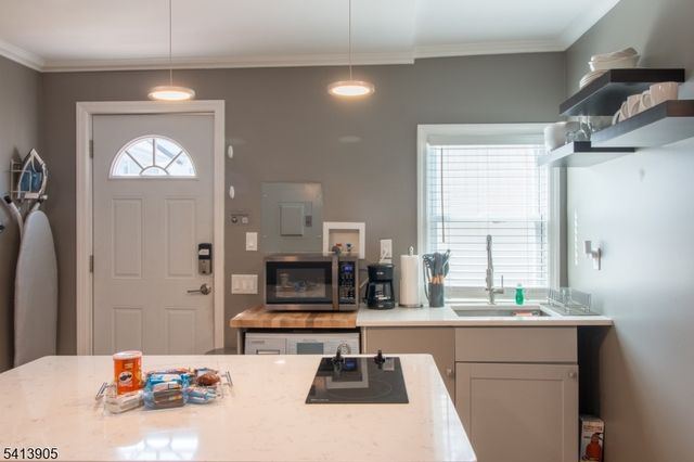 197 Park Pl, Irvington Twp., NJ 07111