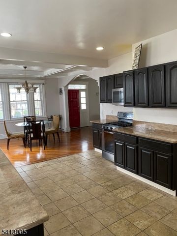 197 Park Pl, Irvington Twp., NJ 07111