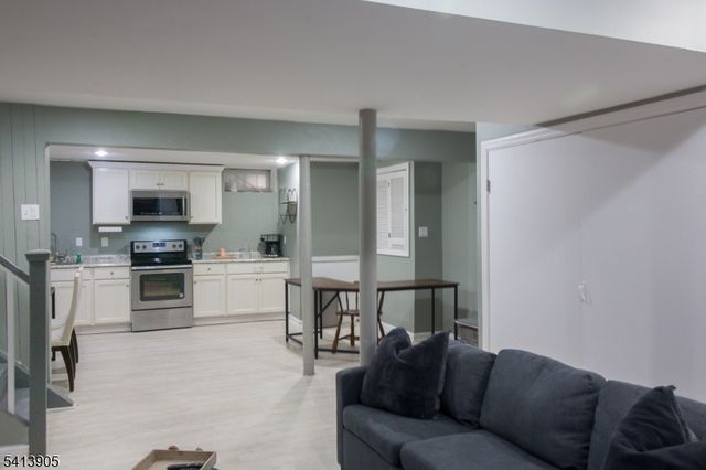 197 Park Pl, Irvington Twp., NJ 07111