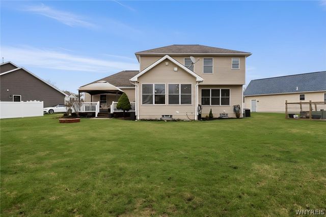 190 Sandpiper Lane, Grand Island, NY 14072