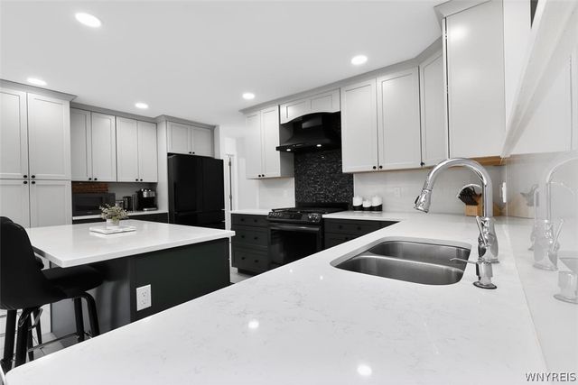 190 Sandpiper Lane, Grand Island, NY 14072