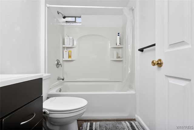 190 Sandpiper Lane, Grand Island, NY 14072