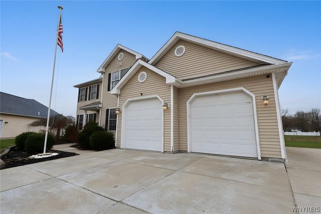 190 Sandpiper Lane, Grand Island, NY 14072