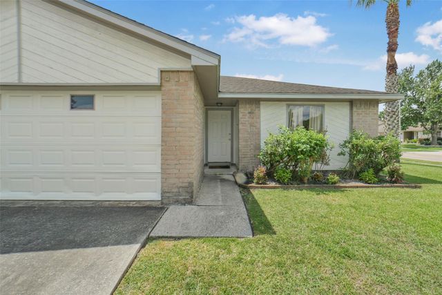 9927 Jademont Lane, Houston, TX 77070