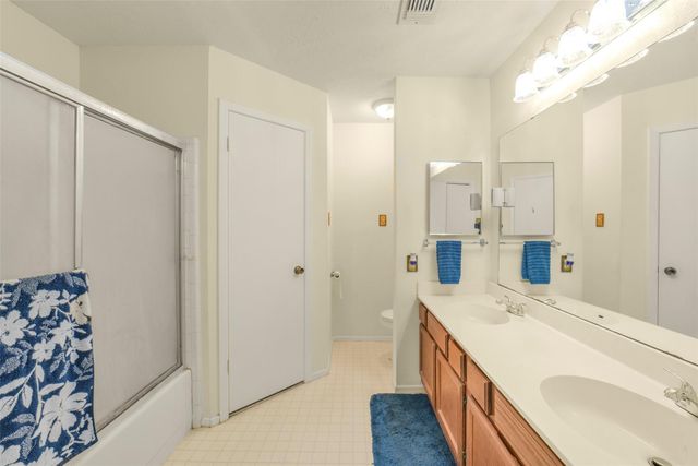 9927 Jademont Lane, Houston, TX 77070