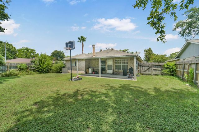 9927 Jademont Lane, Houston, TX 77070