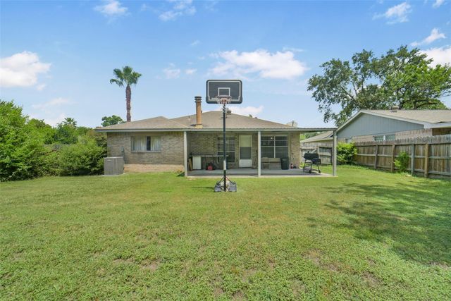 9927 Jademont Lane, Houston, TX 77070