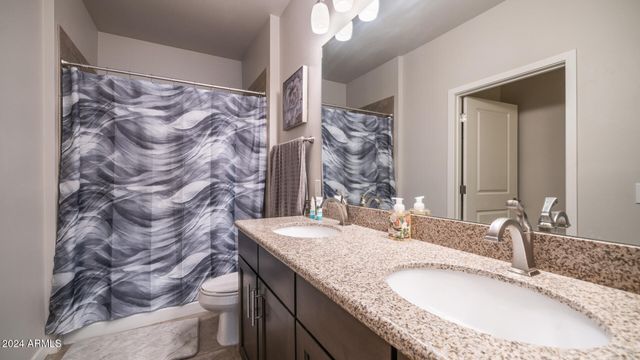 2511 W QUEEN CREEK Road 132, Chandler, AZ 85248