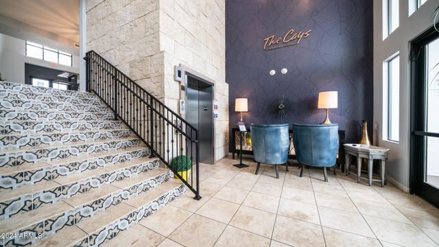 2511 W QUEEN CREEK Road 132, Chandler, AZ 85248