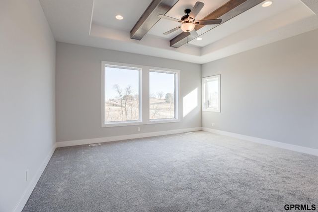 21512 E Circle, Omaha, NE 68022