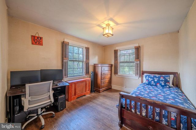 612 BROOKSIDE AVE, Wayne, PA 19087