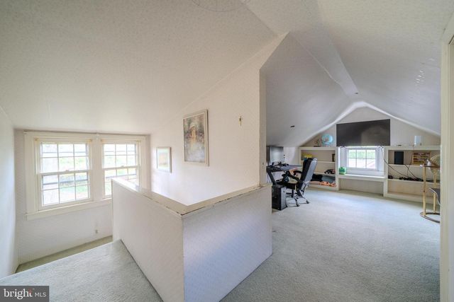 612 BROOKSIDE AVE, Wayne, PA 19087