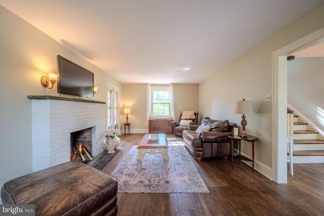 612 BROOKSIDE AVE, Wayne, PA 19087