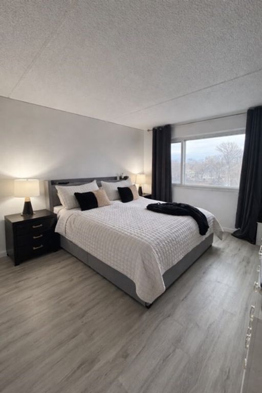 200 Cove Way 720, Quincy, MA 02169