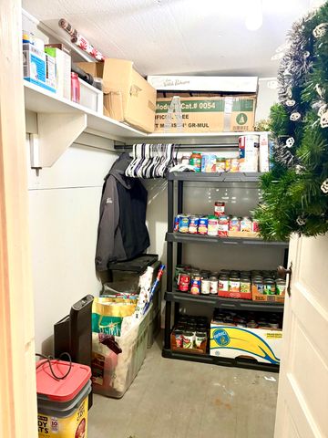 610 E Maple Avenue, La Porte, IN 46350