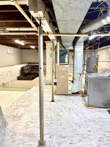 610 E Maple Avenue, La Porte, IN 46350