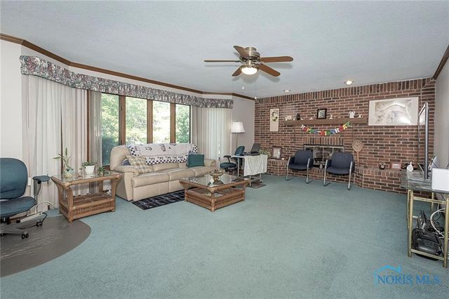 26951 Ottekee Drive, Perrysburg, OH 43551